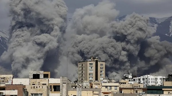 Trump Yolun Sonunda Mı? Savaş ABD Kamuoyunu Sarstı